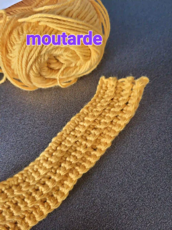 bande crochetée couleur moutarde