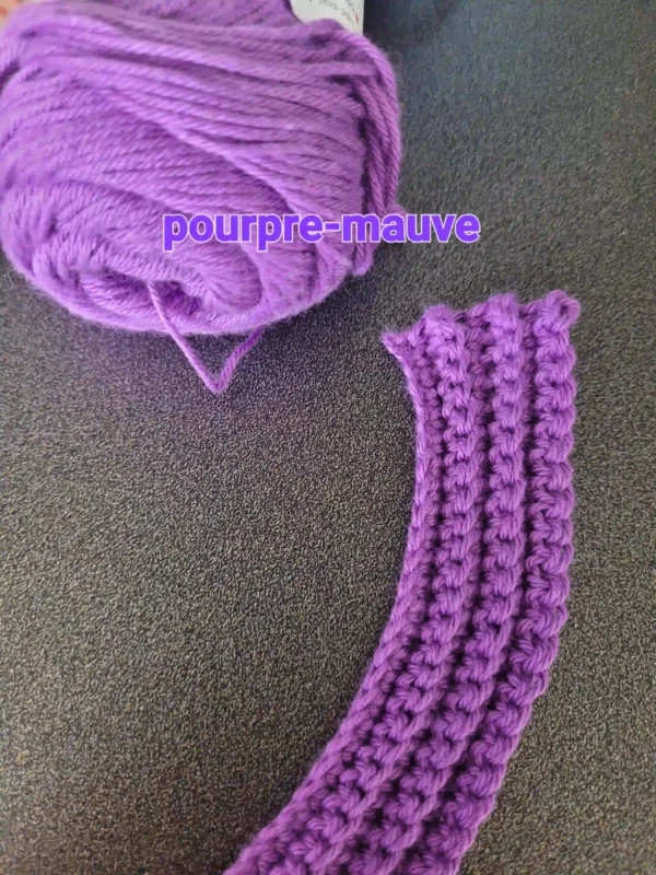 bande crochetée couleur pourpre mauve